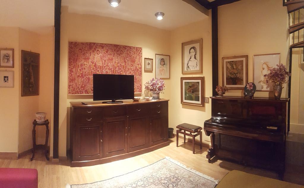 A Casa Di Grace Bed & Breakfast Cassino Exterior photo